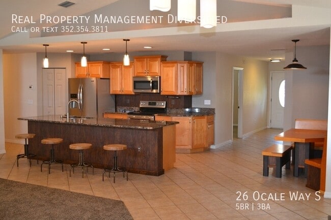 Building Photo - 26 Ocale Way S