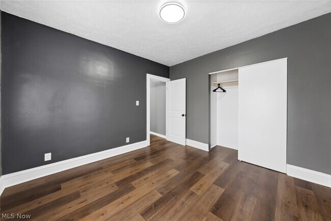 Building Photo - 3904 Ardmore Ave