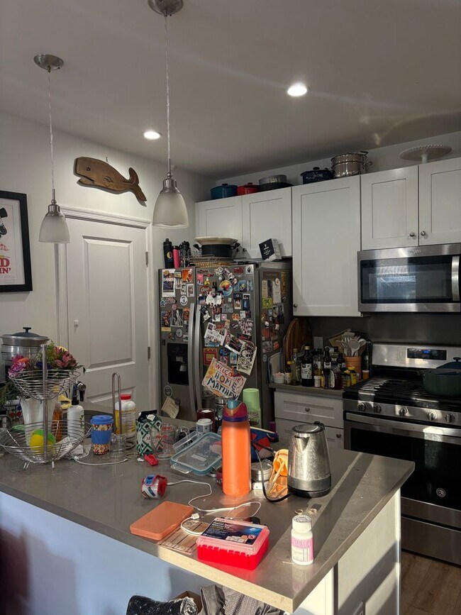 Building Photo - 737 S 4th St