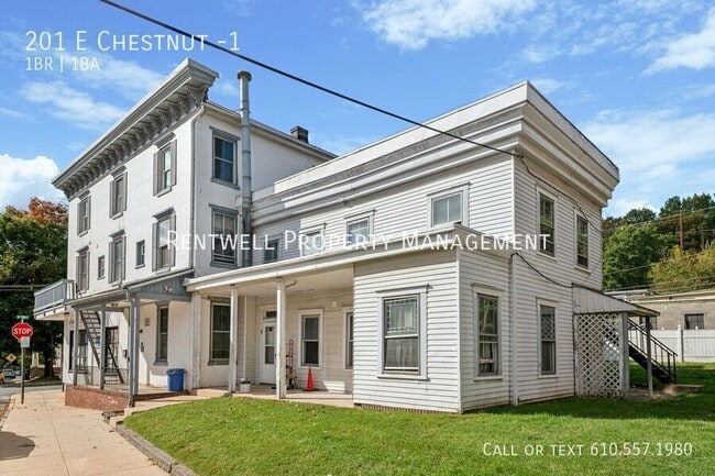 Building Photo - 201 E Chestnut St
