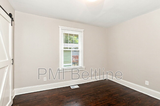 Building Photo - 1164 Sells Ave SW