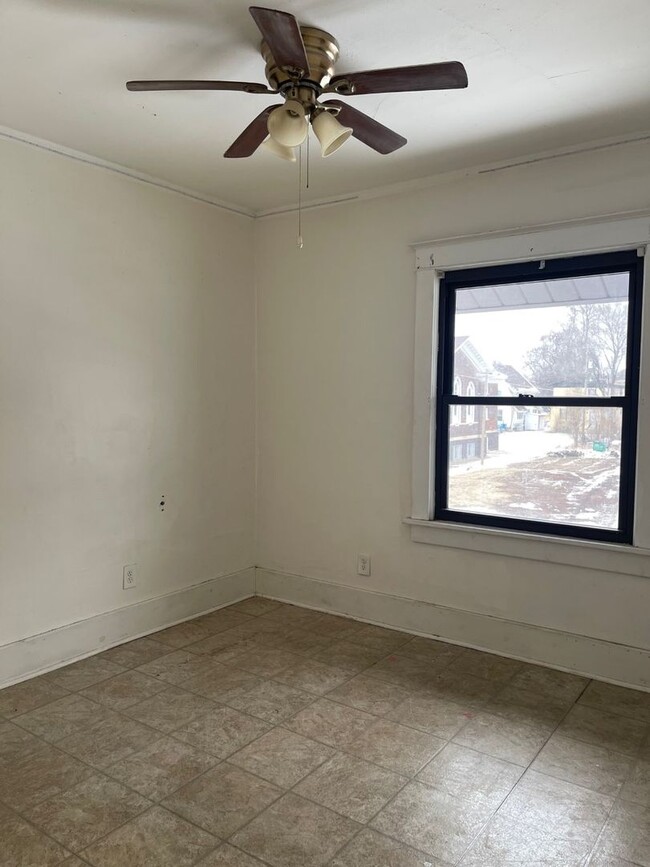 Building Photo - Spacious 4 bedroom house coming soon!!