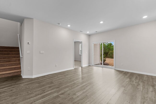 Building Photo - Bell's Lake Circle