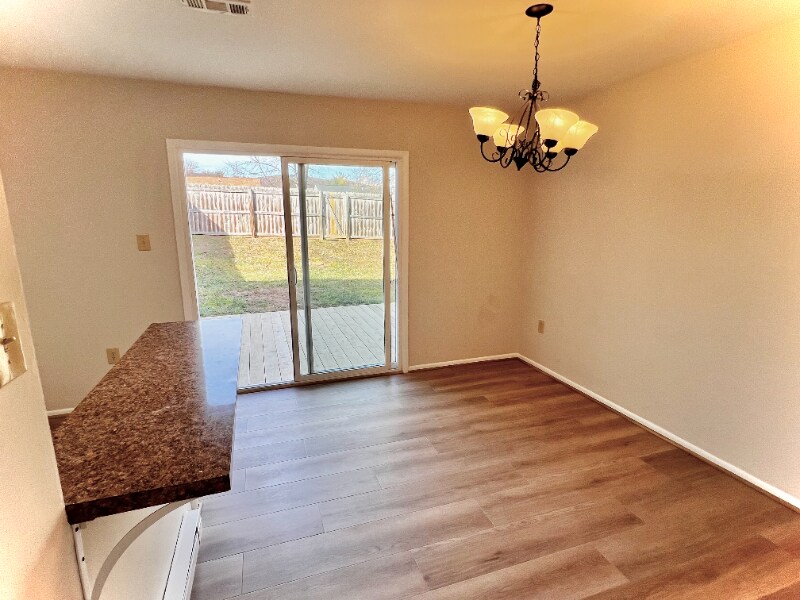 Building Photo - 167 Stonegate Dr