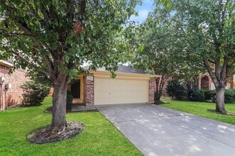 Building Photo - 2709 Lynx Ln