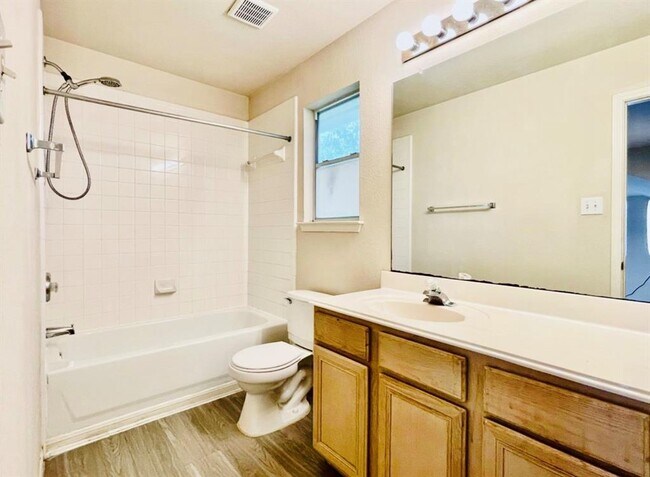 Building Photo - 3720 Bratton Heights Dr