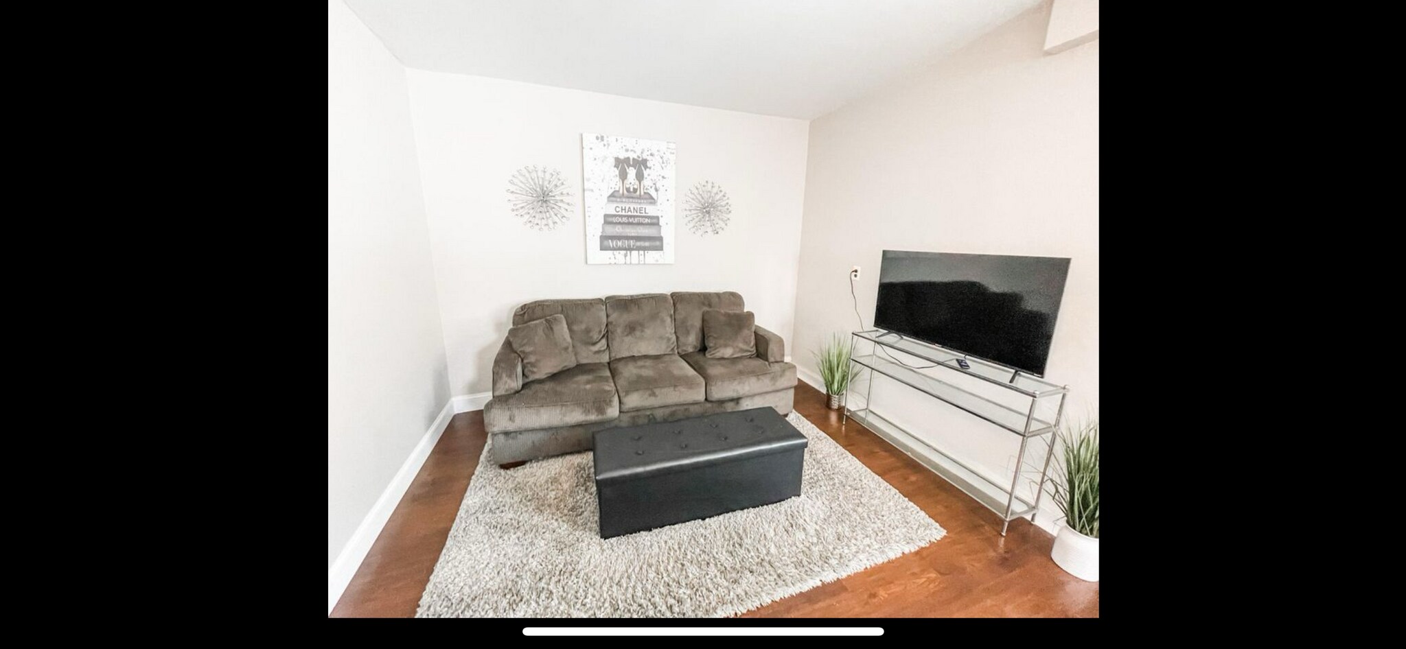 Building Photo - 2033 Mistral Pl
