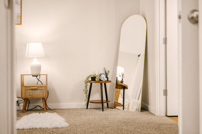 Building Photo - 3213 Grand Blvd