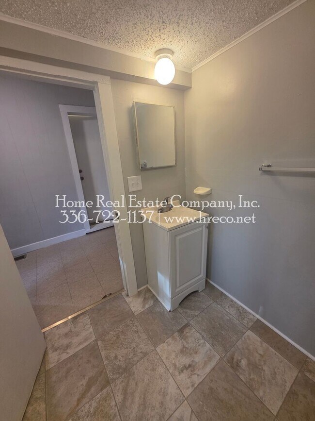 Building Photo - 2350 Bethabara Rd