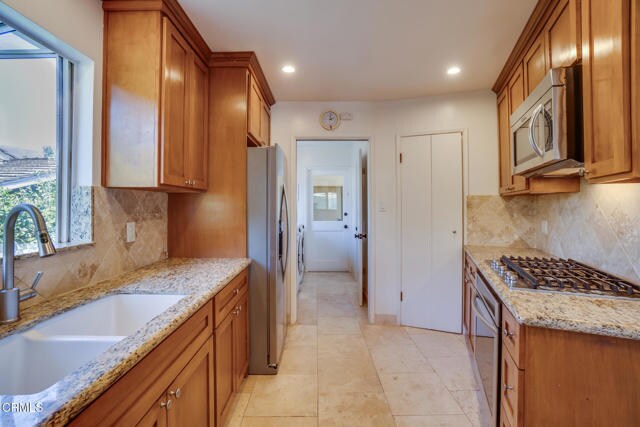 Building Photo - 509 N Alta Vista Ave