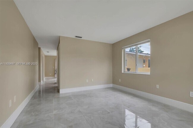 Building Photo - 9241 SW 204th Terrace