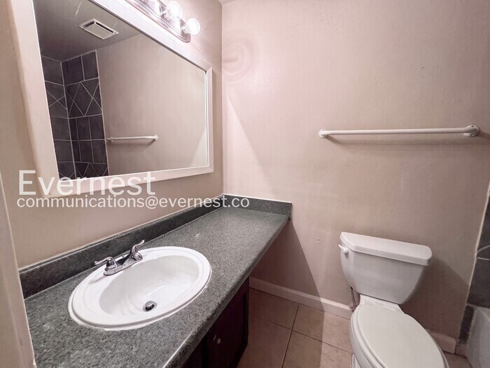 Building Photo - 12322 Flaxen Dr