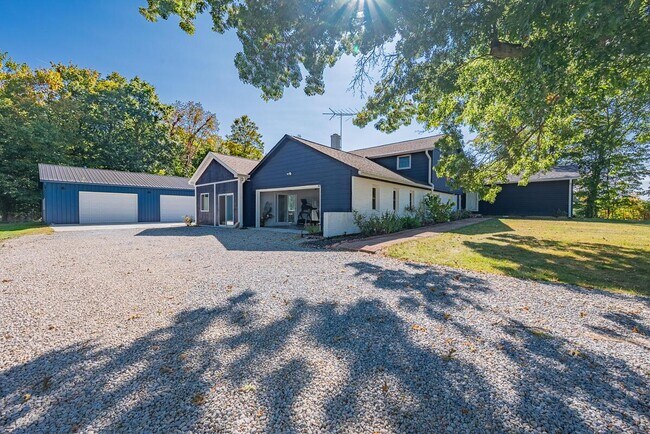 Building Photo - 11850 Beacom Rd