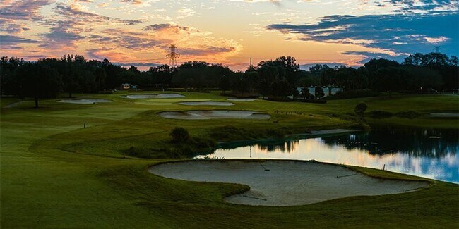 Building Photo - Live The Villages life: 3Bedrooms/2Baths furnished home with all the premier recreation access!