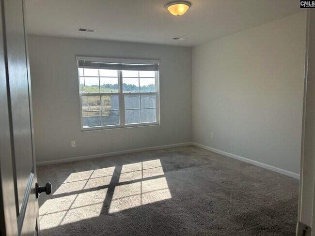 Building Photo - 1423 Tanreall Dr