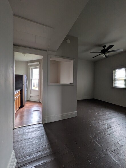 Building Photo - 878 Prospect Ave