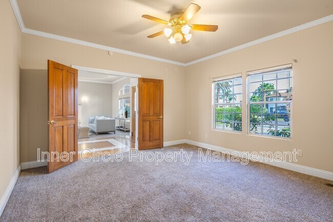 Building Photo - 5771 Gateway Ct
