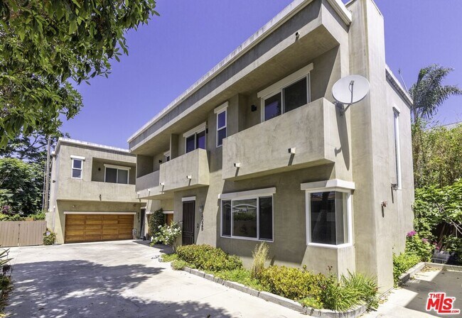Building Photo - 4025 Wade St