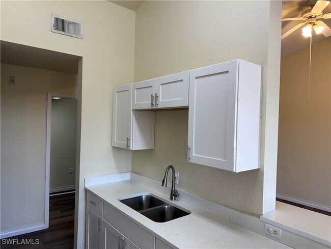 Building Photo - 7985 Preserve Cir