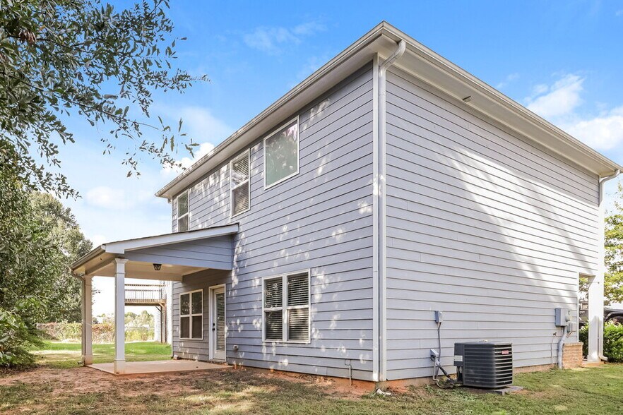 Building Photo - 1845 Simmons Ln