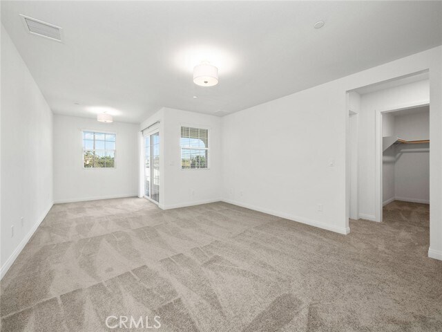 Building Photo - 1325 W Grand Ave