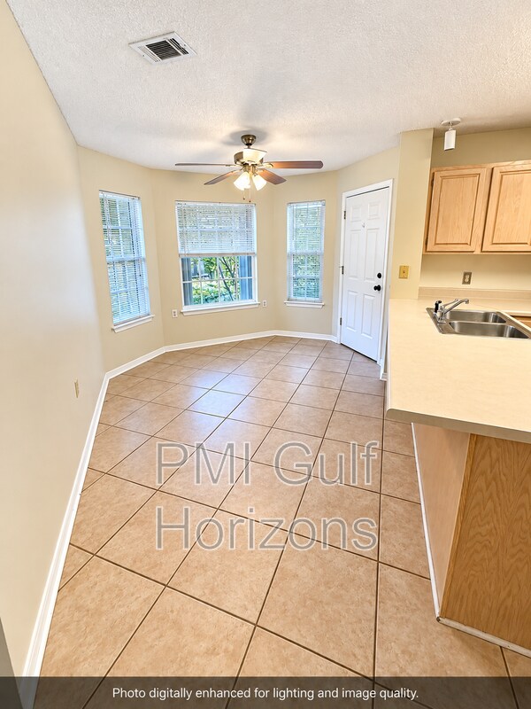Building Photo - 1310 Sunrunner Pl