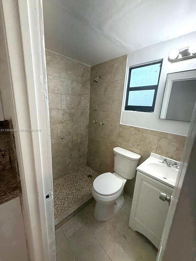 Building Photo - 326 NW 96th St