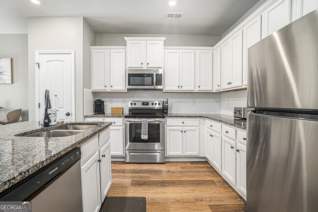 Building Photo - 2464 Bayrose Cir