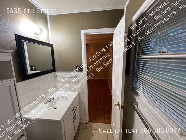 Building Photo - 5435 6th St