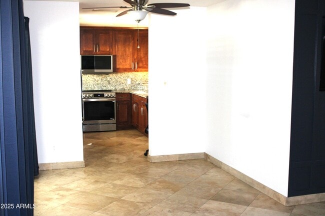 Building Photo - 4046 E Hidalgo Ave