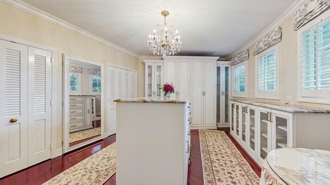 Building Photo - 570 Hathaway Cir