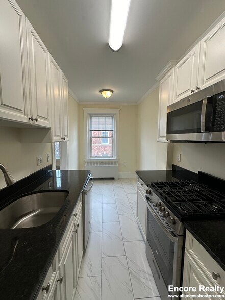 Building Photo - 14 Chauncy St
