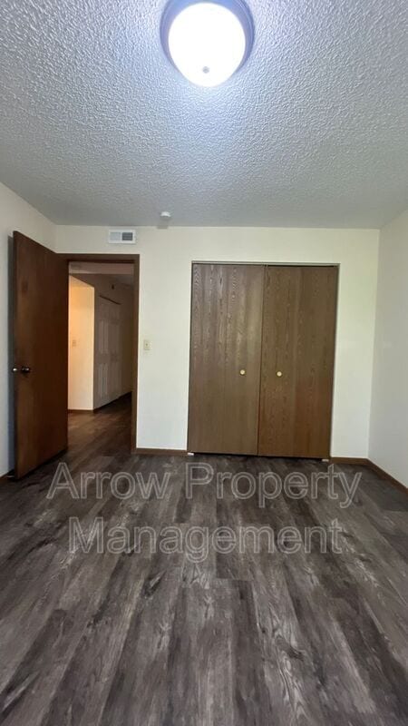 Building Photo - 3405 Holdrege St