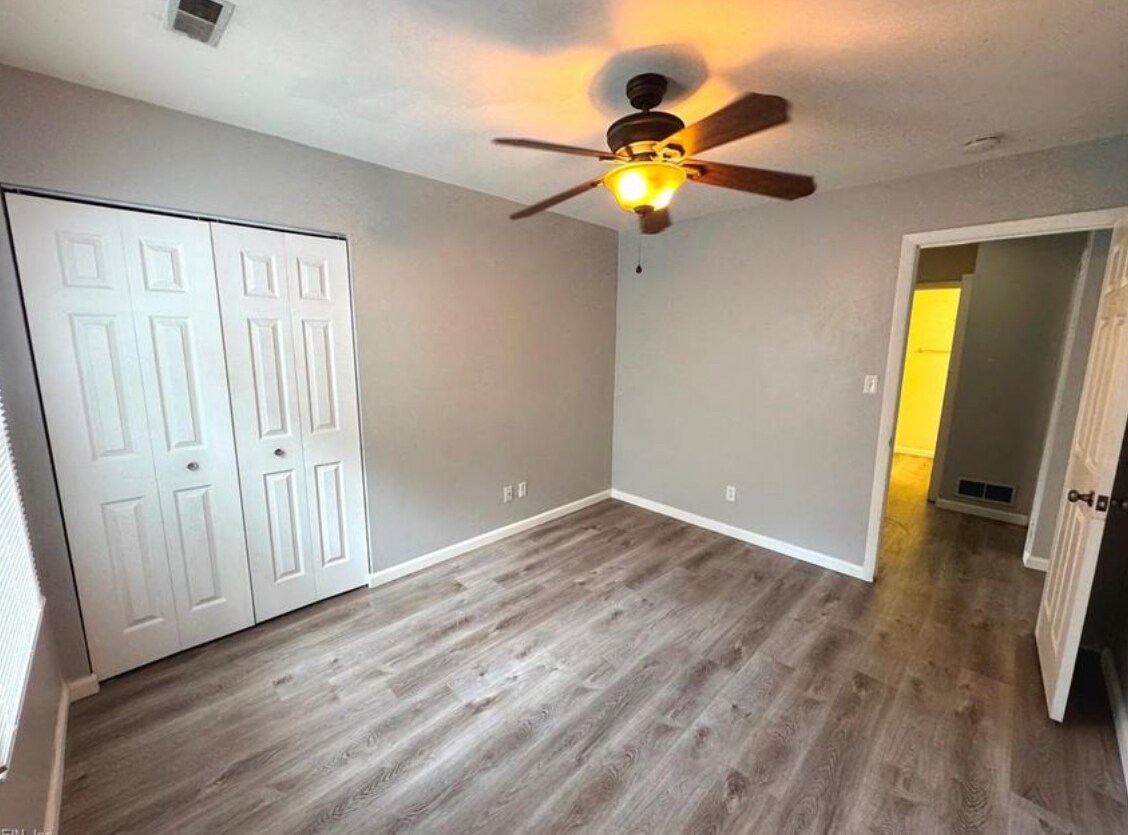 Building Photo - 3836 Clearwood Ct