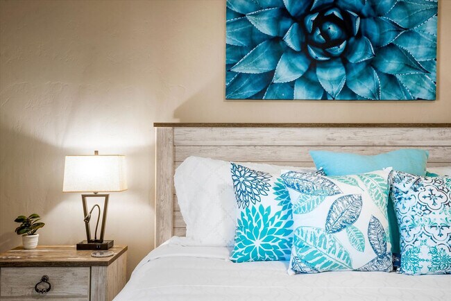 Building Photo - 14836 N Moon Valley Dr