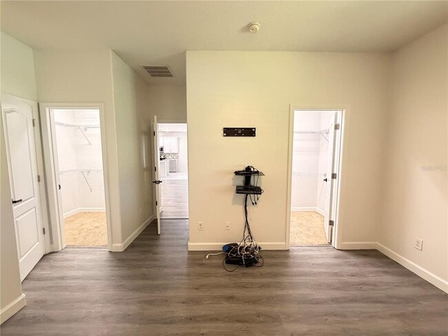 Building Photo - 2347 Crosston Cir