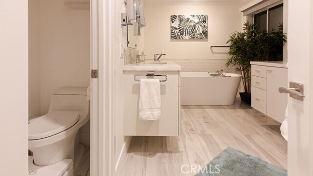 Building Photo - 16 N Stonington Rd