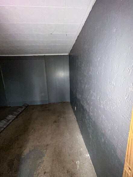 Building Photo - 2332 Renois Ln