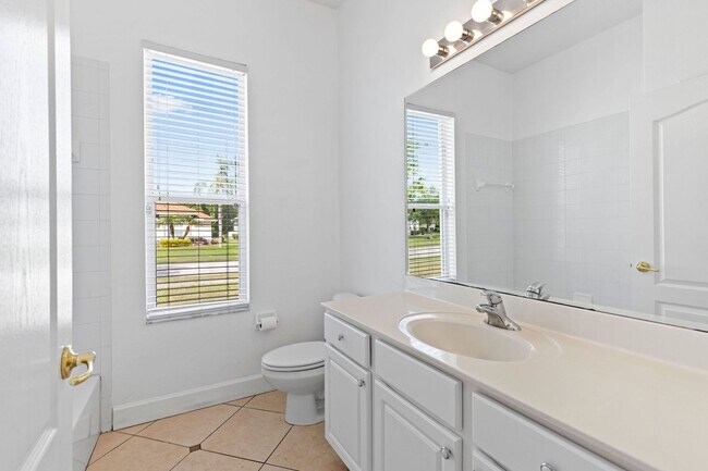 Building Photo - Gorgeous 3 Bedroom Home in Prestigious LPGA!