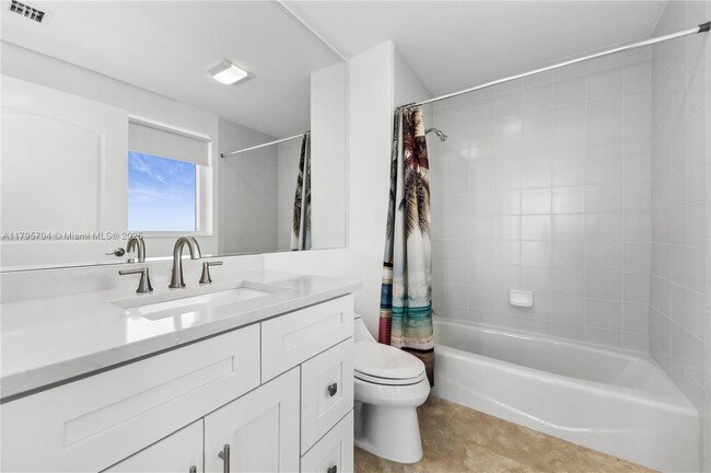 Building Photo - 4600 N Ocean Dr