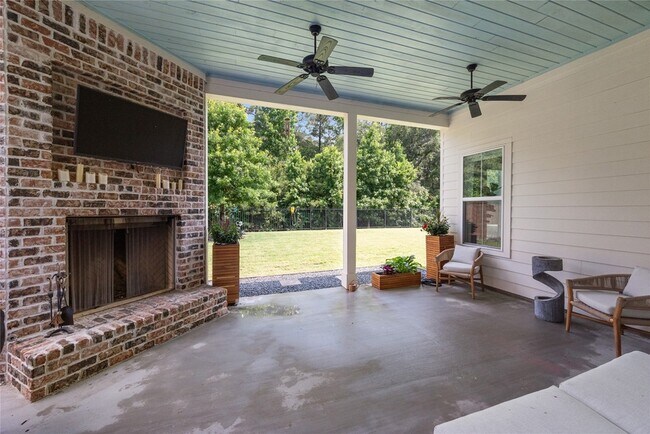 Building Photo - 2215 Blue Duck Ln