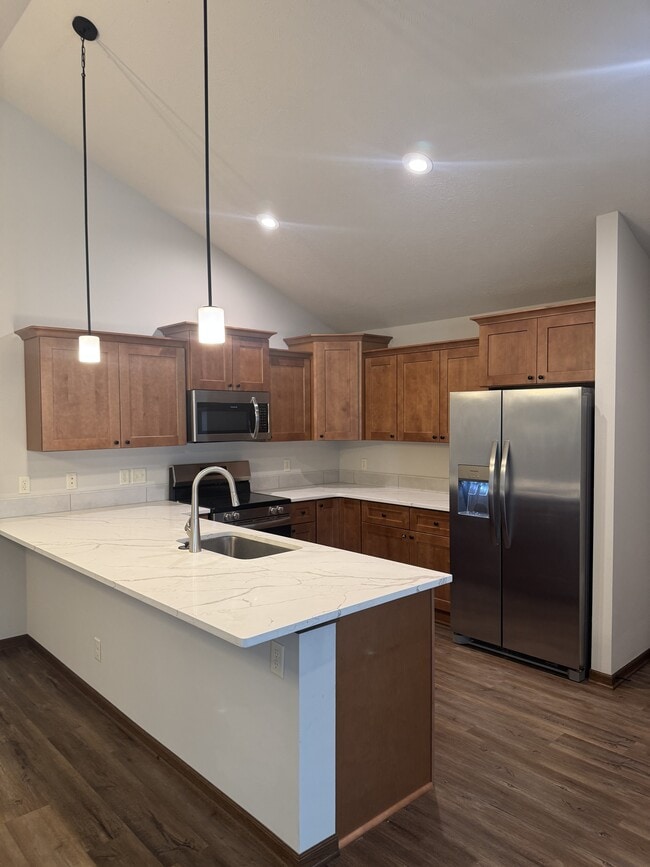 Building Photo - 6349 S 7th Pl