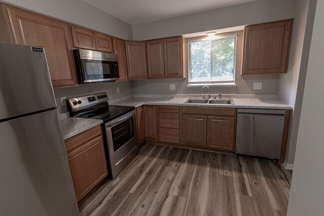 Building Photo - 3415 Balboa Ln