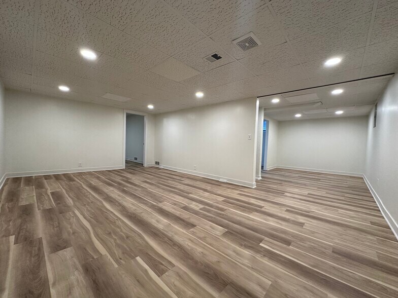 Family Room - 5317 N 45th St