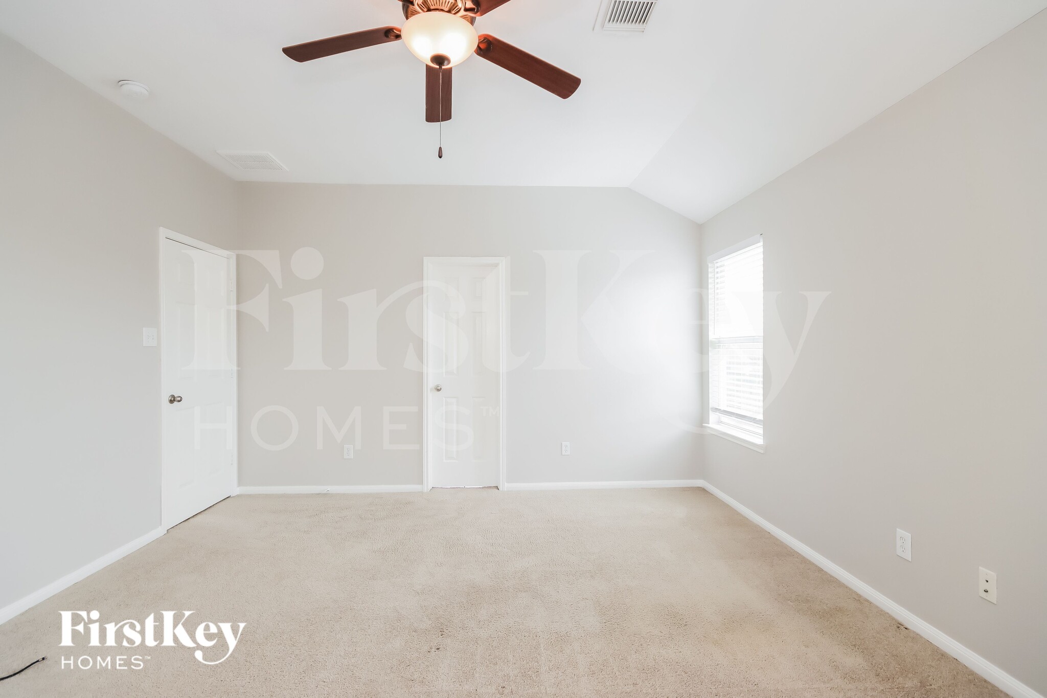 Building Photo - 9131 Sunlit Park Dr