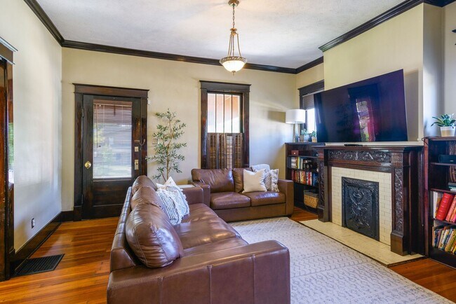 Building Photo - Renovated Historic Craftsman in East Nashville | 4 Bedrooms, 2-Car Garage & Outdoor Living