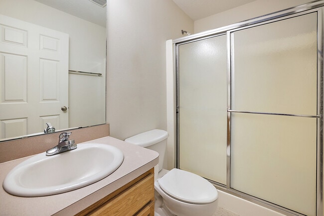 Building Photo - 537 Paulling Dr