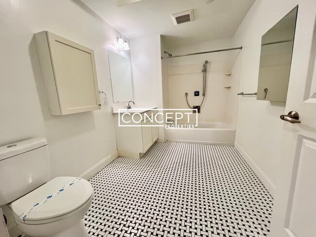 Building Photo - 219 Commonwealth Ave