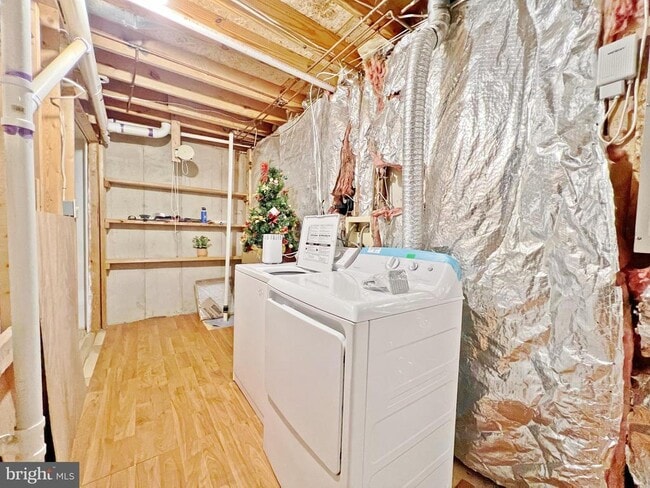 Building Photo - 6001 Rowanberry Dr