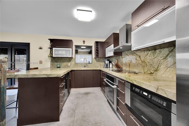 Building Photo - 10845 SW 75th St